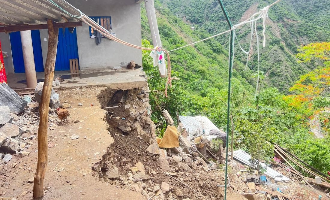 Comunidades afromexicanas exigen declaratoria de desastre por impacto del huracán Erick. Foto EL UNIVERSAL /  Edwin Herández