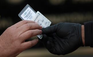 ¿Se puede viajar a Estados Unidos sin certificado de vacunación?