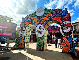 ¡Hasta con trajineras! 'Day of the Dead', un festival repleto de tradiciones mexicanas en San Antonio