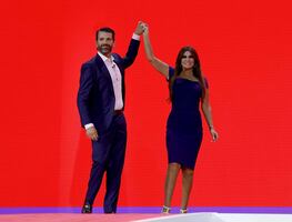 "Vota con la cartera", pide familia Trump para 2024