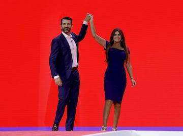 "Vota con la cartera", pide familia Trump para 2024