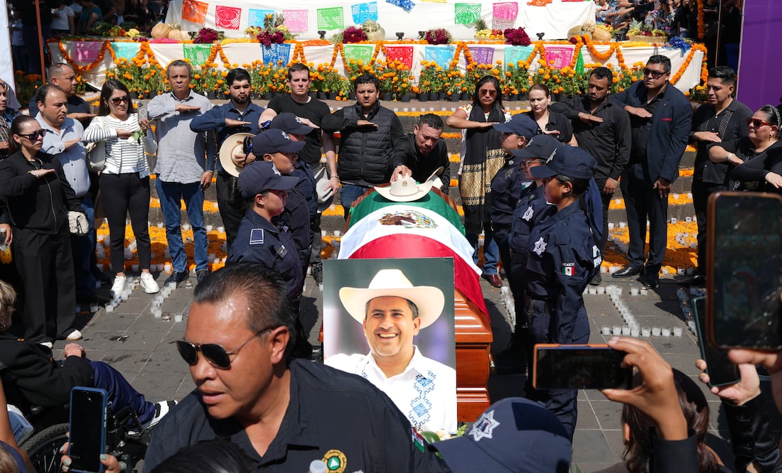 Gobernador de Michoacán: Carlos Manzo ‘sabía el riesgo’ de enfrentar al crimen (AP Foto/Eduardo Verdugo)