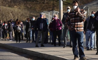 Turismo de vacunación: Viajan a Estados Unidos para recibir vacuna anticovid