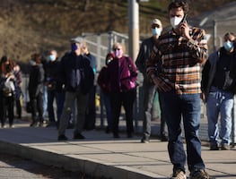 Turismo de vacunación: Viajan a Estados Unidos para recibir vacuna anticovid