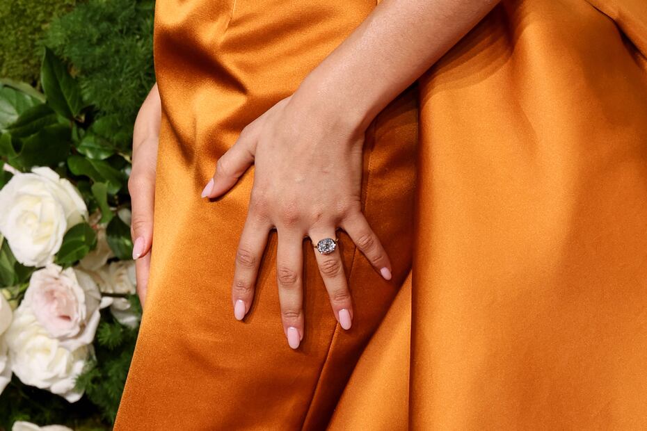 Zendaya se compromete con Tom Holland. ¿Cuánto cuesta el anillo que lució en los Golden Globes? Foto: Amy Sussman / GETTY IMAGES NORTH AMERICA / Getty Images via AFP)