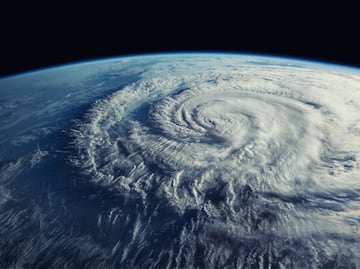 Temporada de huracanes 2025 será más intensa de lo normal, advierte NOAA