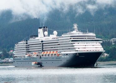 Carnival permitirá navegar en sus cruceros a no vacunados contra covid-19