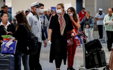 ¿Qué es un pasaporte de vacunas? ¿Necesitaré uno para viajar?