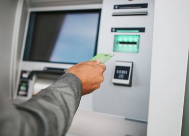 SAT. Anuncia bloqueo de depósitos bancarios de usuarios de estos bancos. ¿Por qué y cómo evitarlo?