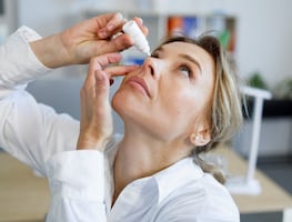 FDA emite alerta por gotas para los ojos por estar contaminadas con “bacterias mortales”