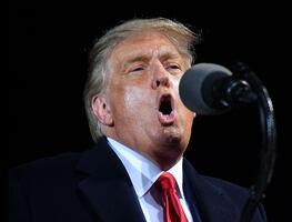 Facebook mantiene veto a Donald Trump