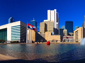 Mejores meses para viajar a Dallas, según clima, costos y atracciones