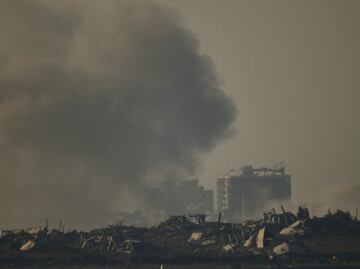 Israel bombardea Ciudad de Gaza mientras se cumplen 700 días de guerra con Hamás. VIDEO
