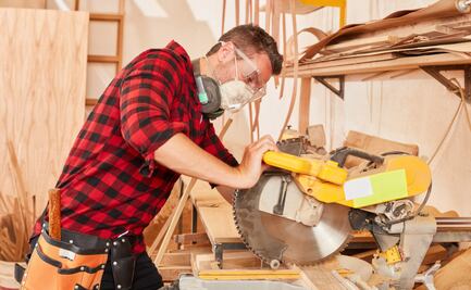 Solicitan carpinteros en la Embajada de Estados Unidos en México; pagan $250,139 y no piden inglés