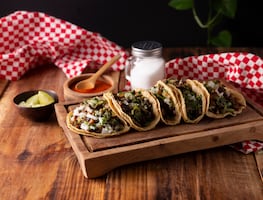 No está en México. Taste Atlas dice que la mejor taquería del mundo está en Estados Unidos