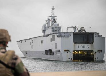 Estados Unidos desplaza barcos de guerra cerca de Israel ante amenaza de Irán