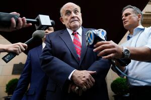 Rudy Giuliani, ex abogado de Trump, se entregará a las autoridades por caso de resultados de elecciones de 2020