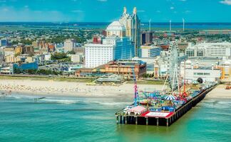 Los 10 lugares "más asequibles" de EU para comprar casa en la playa