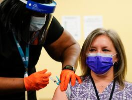 ¿Por qué los vacunados deben seguir usando cubrebocas?