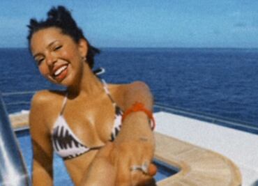 Ángela Aguilar impacta con diminuto bikini en fotos de Christian Nodal; ¿Y el embarazo?