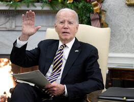 Biden bromea sobre su memoria: "He estado aquí un tiempo y sí, lo recuerdo"