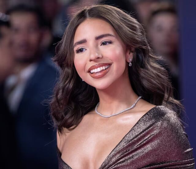 “Se ven muy actuados”: Critican a Ángela Aguilar por convivir con fans en encuentros 'planeados'