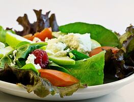 Alertan por ensalada fresca contaminada con listeria en Estados Unidos