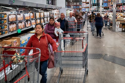 Estados Unidos registra "aumentos" moderados de precios; se espera que crezcan más por aranceles