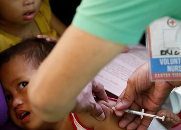 Récord de niños no vacunados contra el sarampión, alerta la OMS