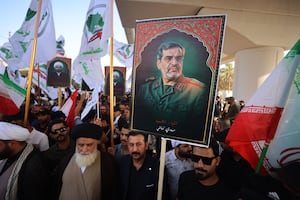 Talibanes respaldan a Irán y condenan ataques israelíes