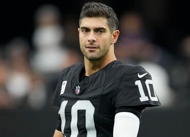 Tras darle contrato por $72 millones de dólares, los Riders recortan a Jimmy Garoppolo