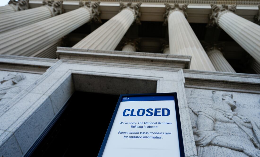 Cierre del Gobierno en EU: 750,000 empleados federales no esenciales suspendidos temporalmente (AP Photo/Julia Demaree Nikhinson)