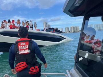 Guardia Costera de EU dispara a lancha con migrantes en San Diego tras intento de fuga