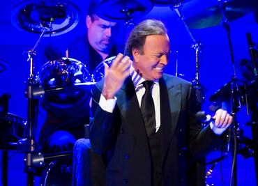 Lanzan beca Julio Iglesias para músicos; otorgan $200,000 dólares