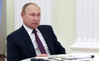 Putin afirma que Rusia no quiere una guerra en Europa; retiran tropas