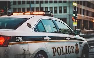 Un muerto y 9 heridos tras tiroteo en fiesta de Halloween en Texas