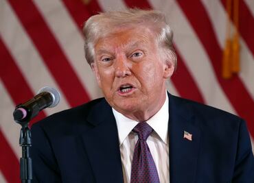 Trump lanza su propia criptomoneda y su valor sube miles de millones de dólares