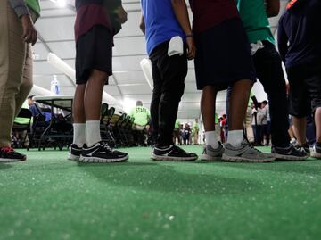 Demandan a mayor operador de refugios para niños migrantes por abuso y acoso sexual