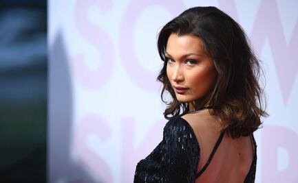 Bella Hadid presume figura irreal con microbikini en Instagram