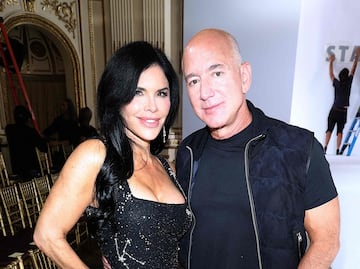 Novia de Jeff Bezos muestra cómo llevar minivestido con corte de raja en Semana de la Moda de Nueva York