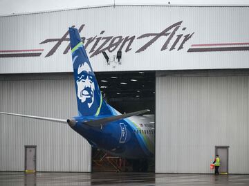 Jefe de Boeing reconoce "error" tras incidente de Alaska Airlines