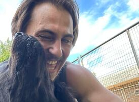 ¿Quién era Adam Turck, el actor que paseaba con su perro y murió defendiendo a una mujer?