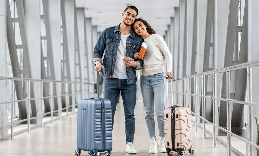 Equipaje de mano: iStock/Prostock-Studio