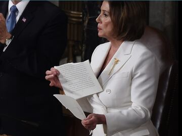 Pelosi sobre discurso de Trump: "Rompí el texto porque destrozó la verdad”