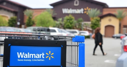 Walmart de El Paso reabrirá en 4 meses; tendrá un memorial para víctimas