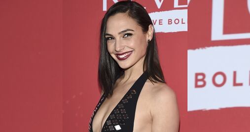 Gal Gadot cautiva en redes con leggings y top deportivo