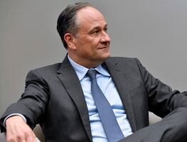 Doug Emhoff, esposo de Kamala Harris, da positivo a covid: Casa Blanca