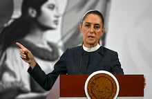 Sheinbaum responde a sus críticos tras el asesinato del alcalde de Uruapan: “Actúan como buitres y carroñeros”