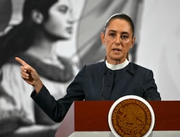 Sheinbaum responde a sus críticos tras el asesinato del alcalde de Uruapan: “Actúan como buitres y carroñeros”