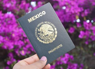 Pasaportes electrónicos de niños mexicanos incluirán fotos de los padres